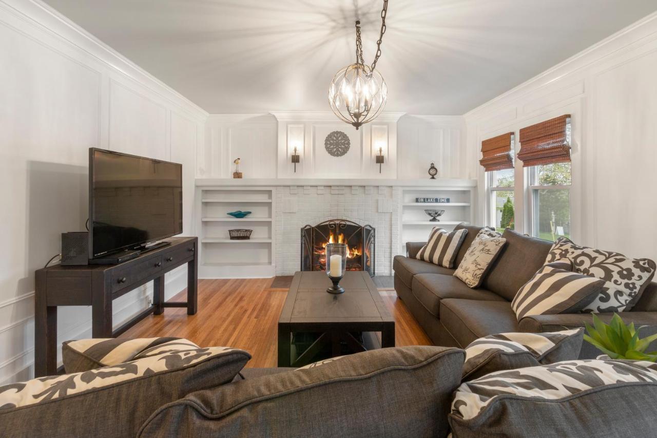 Gorgeous Downtown Bungalow, Walk Everywhere!!! Lake Geneva Extérieur photo